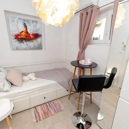Unique Integrated Aparthotel